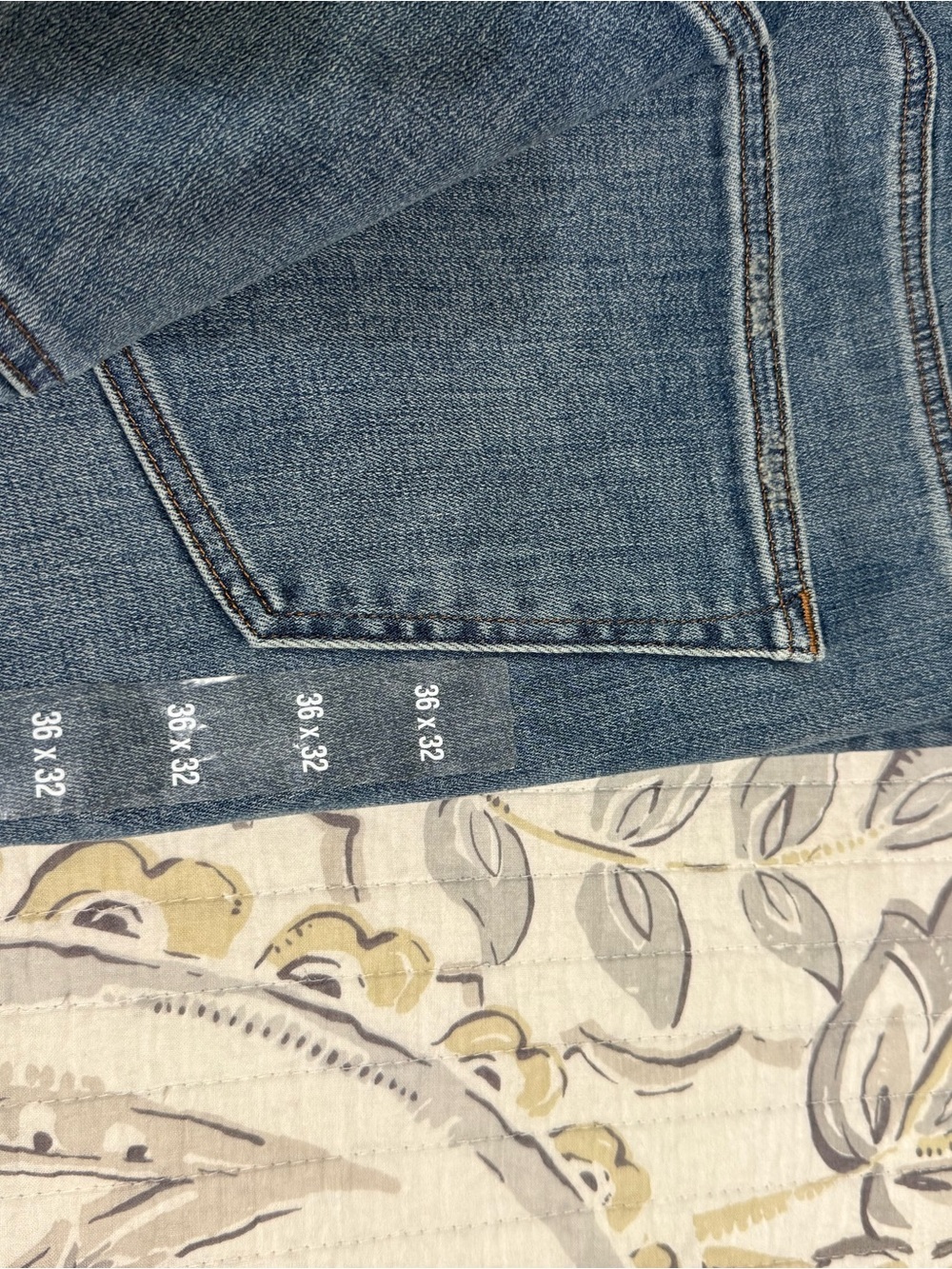 Men’s Express jeans - Picture 4 of 5